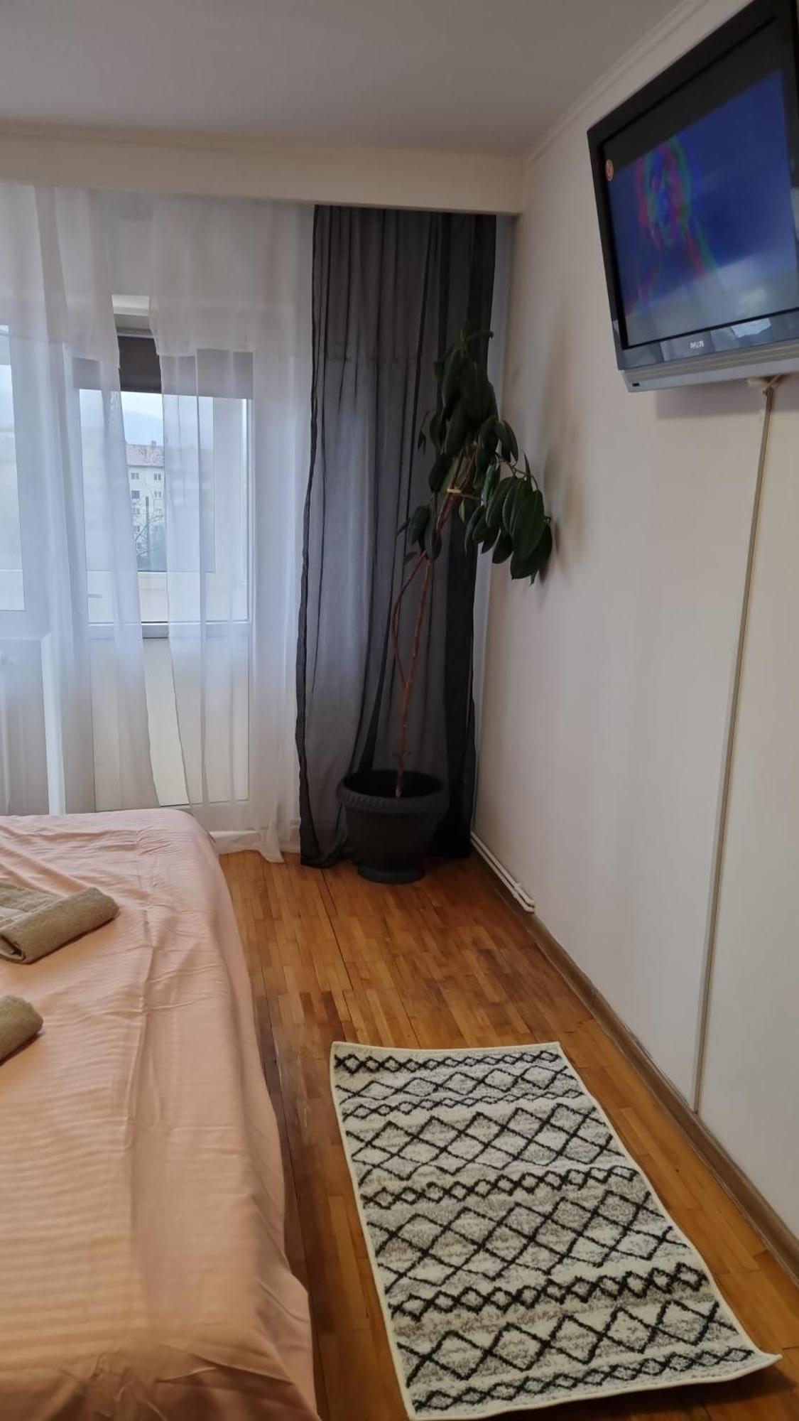 Marya'S Διαμέρισμα Râmnicu Vâlcea Δωμάτιο φωτογραφία